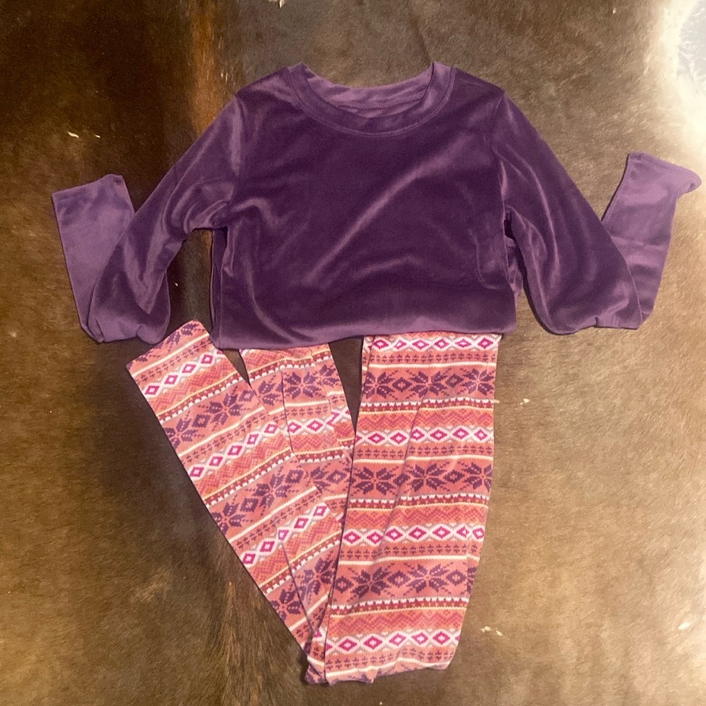 Cuddl Duds Stretch Velour set